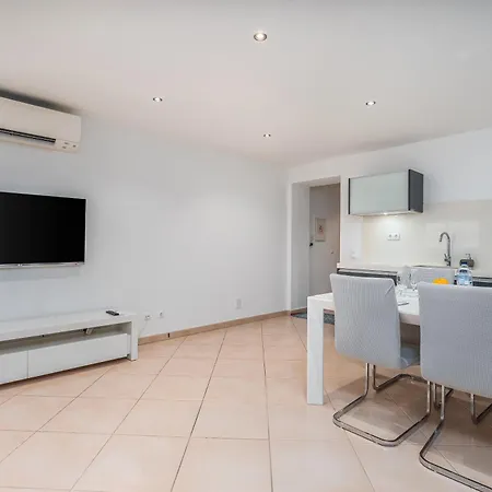 Tourismer Apartment *